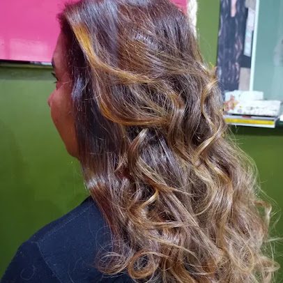 Mademoiselle Celinha: salão de beleza em Balneário Arpoador, Peruíbe (foto 2)