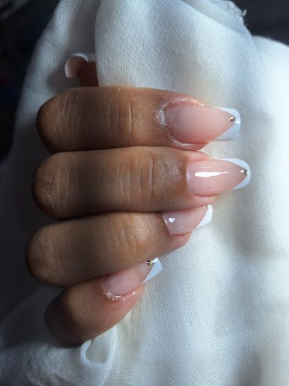 Sil Rocha Nails: unhas em Anhanguera, Praia Grande