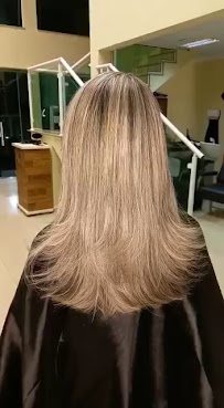 Cinthia Mendes Hair Profissional: cabelo em Guilhermina, Praia Grande (foto 3)