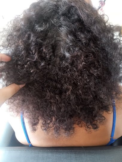 Kenia Araujo Hair Design: cabelo em Centro, São Vicente