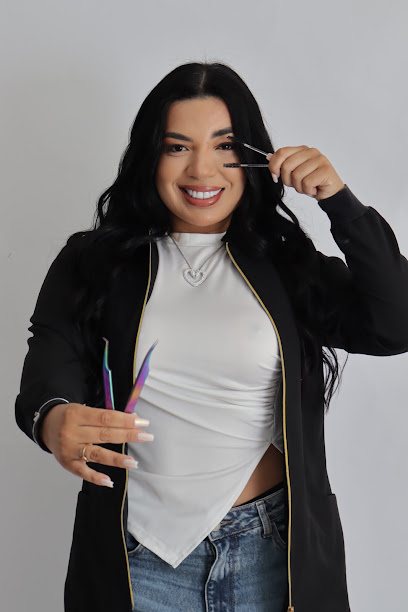 Leticia lash Studio: cílios em Aviação, Praia Grande