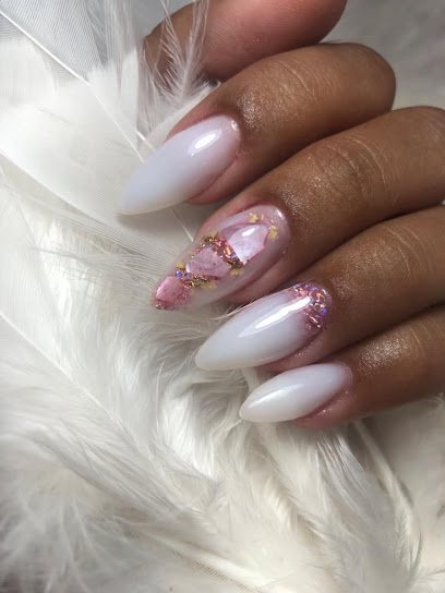 Studio Unhas De Luxo: unhas em Jardim Samambaia, Praia Grande